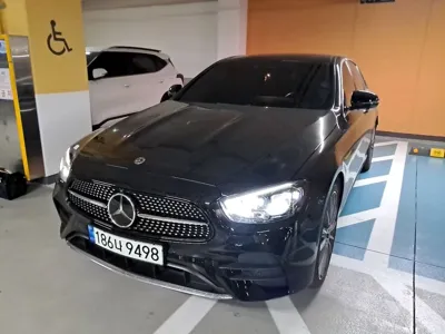 Mercedes-Benz E-Class 2022, 33575 км, за 30407.21 USD