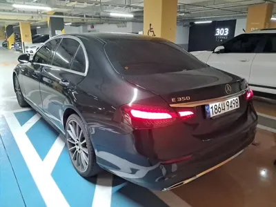 Mercedes-Benz E-Class 2022, 33575 км, за 30407.21 USD - фото 6