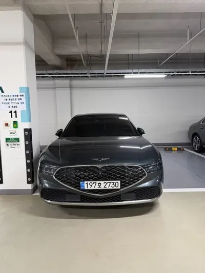 Genesis G90 · 2022 год