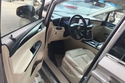 Buick GL8 2023, 73200 км, за 34414 USD - фото 23