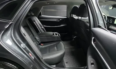 Hyundai Grandeur 2020, 60915 км, за 15742.92 USD - фото 12