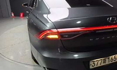 Hyundai Grandeur 2020, 60915 км, за 15742.92 USD - фото 23