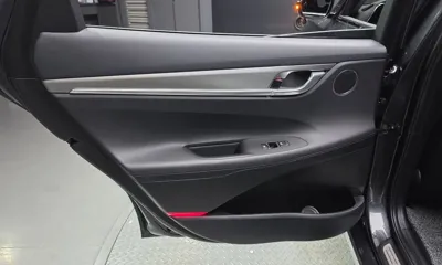 Hyundai Grandeur 2020, 60915 км, за 15742.92 USD - фото 25