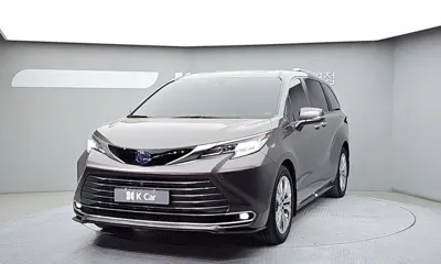 Toyota Sienna · 2022 год