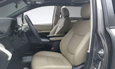Toyota Sienna 2022, 17131 км, за 30786.4 USD - фото 10