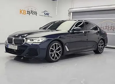 BMW 5-Series · 2021 год
