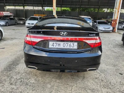 Hyundai Grandeur 2017, 191653 км, за 3275.57 USD