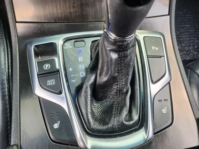 Hyundai Grandeur 2017, 191653 км, за 3275.57 USD - фото 9