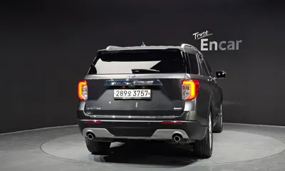 Ford Explorer 2020, 91007 км, за 15791.21 USD