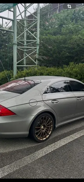 Mercedes-Benz CLS-Class 2005, 80620 км, за 19036.37 USD
