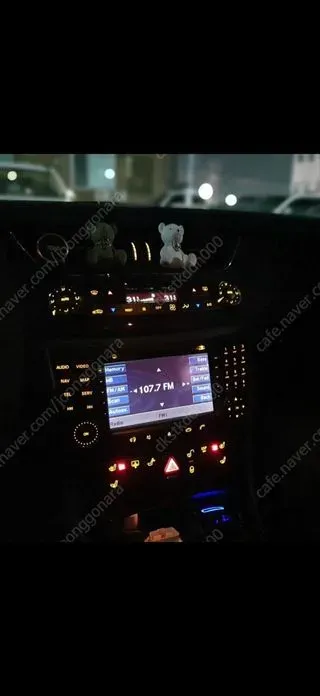 Mercedes-Benz CLS-Class 2005, 80620 км, за 19036.37 USD - фото 15