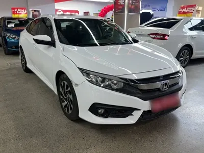 Honda Civic 2017, 58500 км, за 7982.95 USD