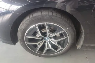 BMW i5 2024, 28400 км, за 35431 USD - фото 10