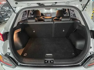 Hyundai Kona 2018, 80362 км, за 9188.27 USD - фото 17