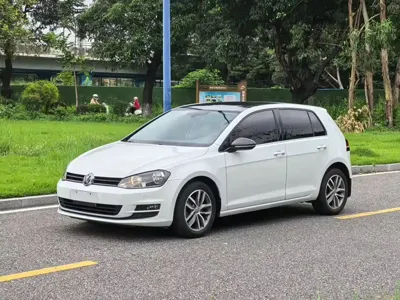 Volkswagen Golf · 2017 год