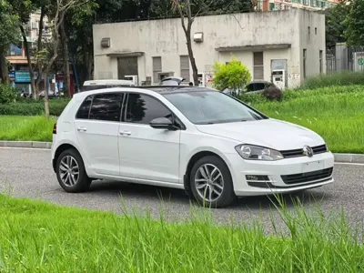 Volkswagen Golf 2017, 136400 км, за 6950.04 USD
