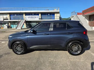 Hyundai Venue 2021, 115399 км, за 7735.81 USD