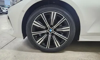 BMW 3-Series 2025, 4065 км, за 24222.13 USD