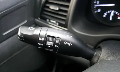 Hyundai Avante 2017, 53456 км, за 6440.29 USD - фото 19