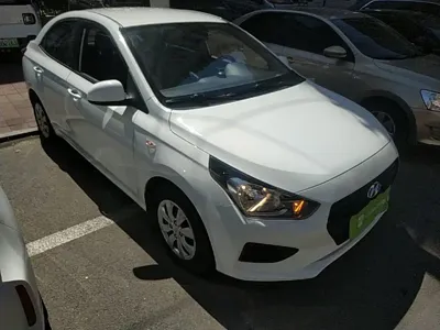 Hyundai Verna 2021, 56600 км, за 3845.64 USD