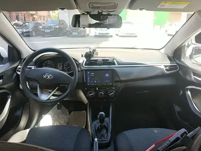 Hyundai Verna 2021, 56600 км, за 3845.64 USD - фото 10