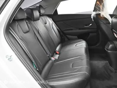 Hyundai Avante 2023, 10817 км, за 9881.61 USD - фото 12