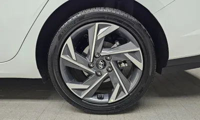 Hyundai Avante 2025, 10738 км, за 16410.66 USD - фото 21