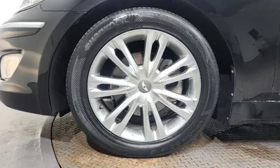 Hyundai Genesis 2012, 206335 км, за 2973.24 USD