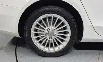 Audi A4 2014, 98072 км, за 4332.41 USD