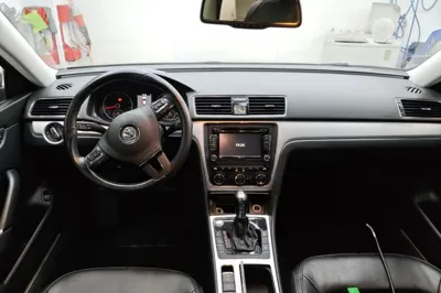 Volkswagen Passat 2014, 134900 км, за 7162 USD - фото 11