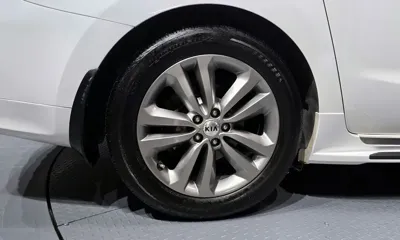 Kia Canival 2017, 217178 км, за 6092.71 USD