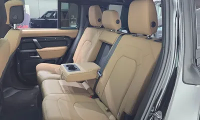 Land Rover Defender 2025, 5979 км, за 62360.51 USD