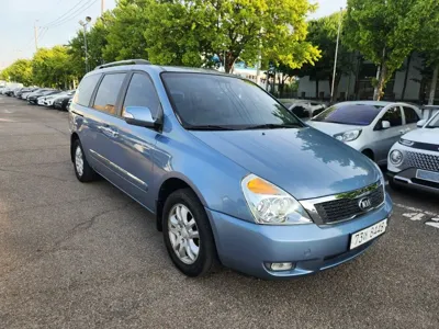 Kia Canival 2013, 147000 км, за 2073.72 USD