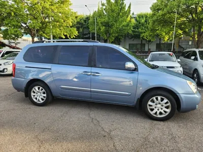Kia Canival 2013, 147000 км, за 2073.72 USD