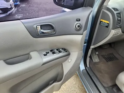 Kia Canival 2013, 147000 км, за 2073.72 USD - фото 10