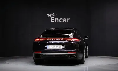 Porsche Panamera 2021, 60636 км, за 57156.03 USD