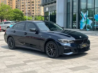BMW 3 Series 2022, 37000 км, за 24984.8 USD