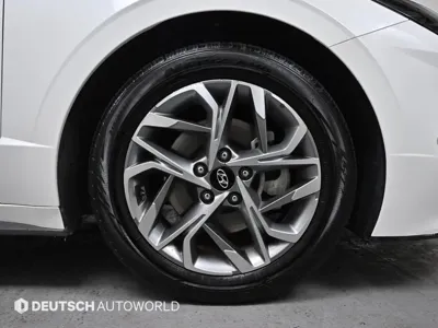 Hyundai Sonata 2020, 60126 км, за 10986.15 USD