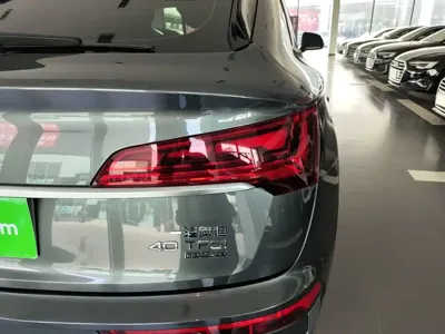 Audi Q5L Sportback 2022, 28600 км, за 30269.68 USD - фото 24