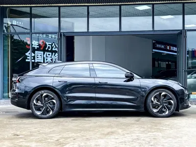 Zeekr 001 2022, 83000 км, за 18887.57 USD