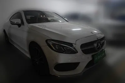 Mercedes-Benz C-Class 2018, 49600 км, за 19308 USD