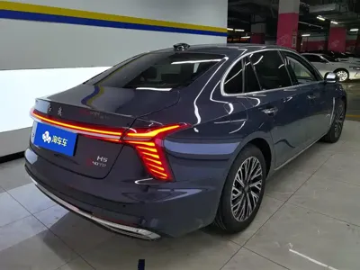 Hongqi Hongqi H5 2024, 13300 км, за 15877.36 USD