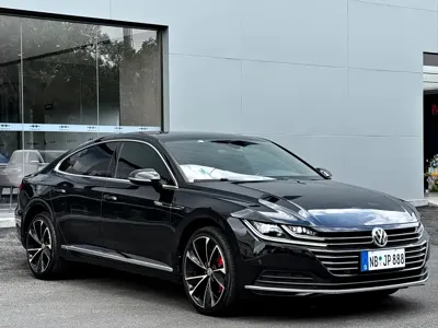Volkswagen CC 2020, 62000 км, за 13934.4 USD