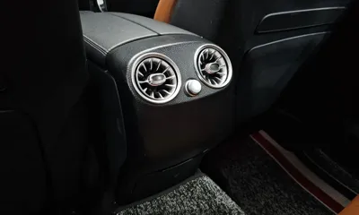 Mercedes-Benz GLC-Class 2020, 55921 км, за 24039.1 USD - фото 35