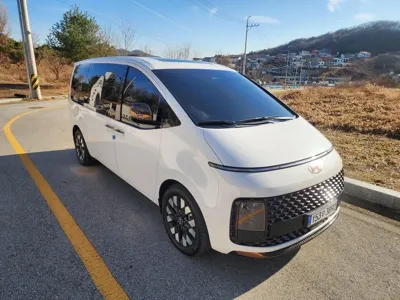 Hyundai Staria · 2025 год