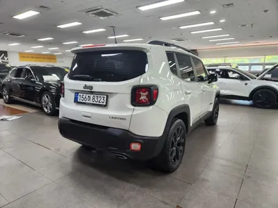 Jeep Renegade 2022, 15397 км, за 15426.02 USD