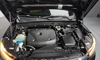 Volvo XC40 2020, 50521 км, за 17152.3 USD - фото 6