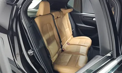 Volvo XC40 2020, 50521 км, за 17152.3 USD - фото 11