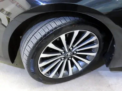 Kia K7 2012, 155069 км, за 2930.26 USD