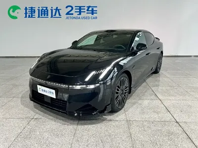 Lynk & Co 领克10 · 2025 год